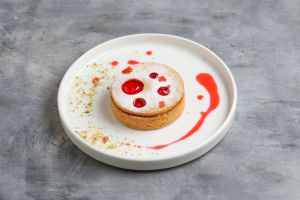 Նարնջով և Նուշով Տարտ