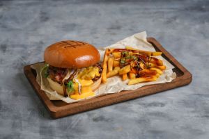 Խրթխրթան հավի մսով բուրգեր