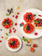 Հատապտղային տարտ