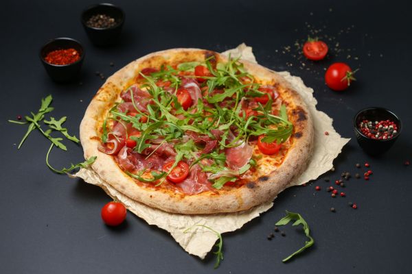 Պրոշուտոյով և Ռուկոլայով