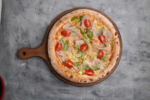 Պրոշուտոյով և Ռուկոլայով 