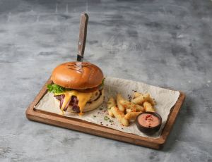 Յունիք Բուրգեր